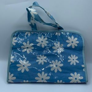 Women’s Daisy Flower Travel Bag